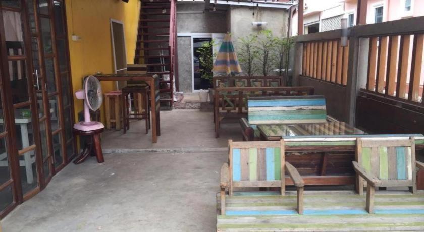 De Hostel Pracsuap Khirikhan Kültér fotó